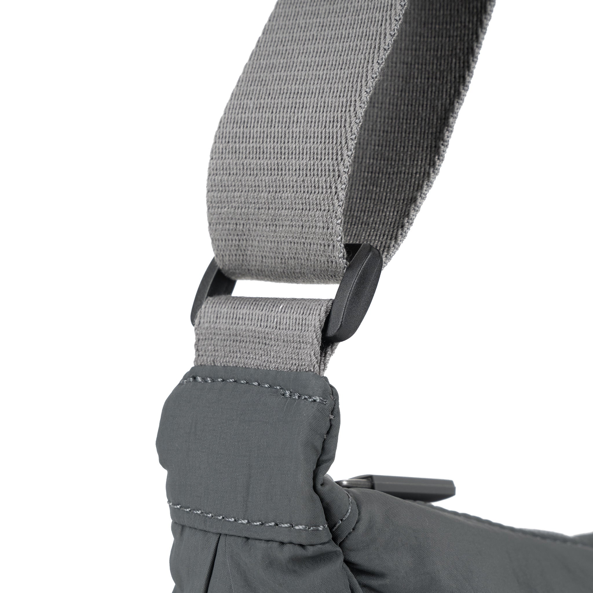 Roka London Farringdon skulderveske charcoal small 4,2 liter