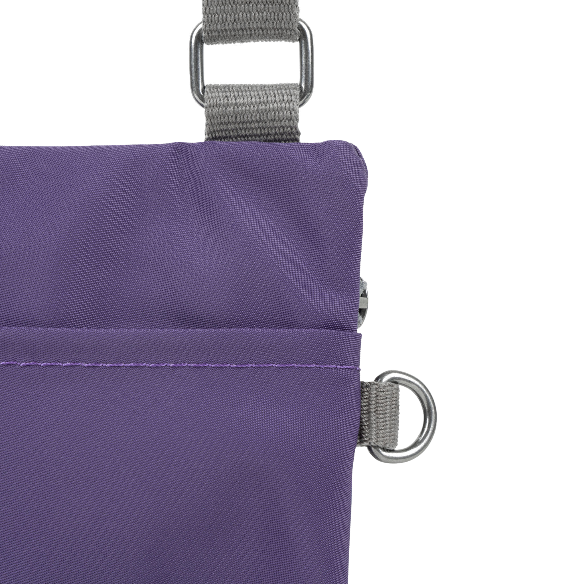 Roka London Chelsea Pocket slingveske mulberry extra small